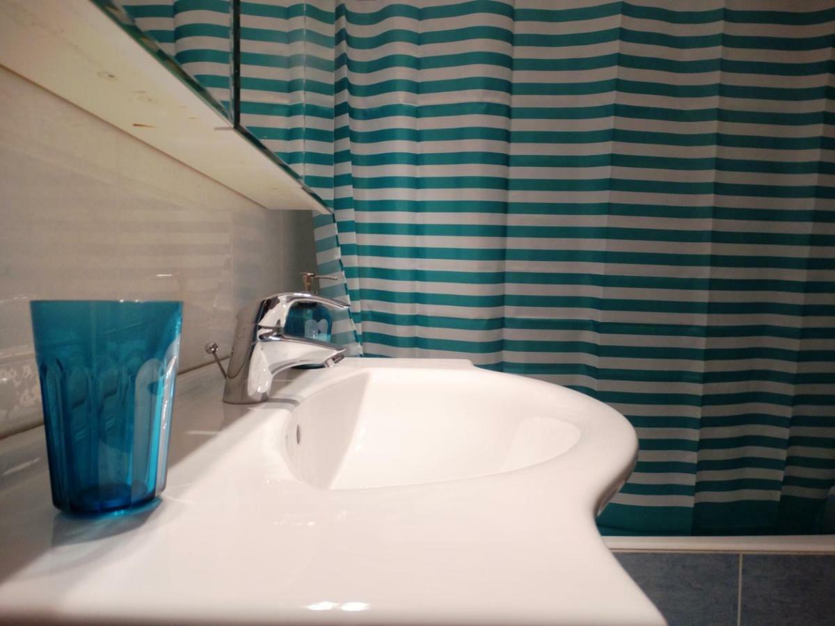 Apartament Bonni Greece -Athens Shelter Close To Acropolis Zewnętrze zdjęcie